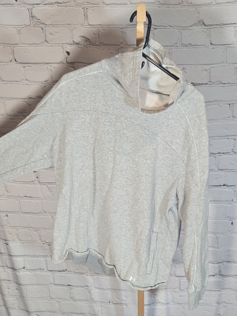 Under Armour XL Sherpa Fleece Pullover — Off-White